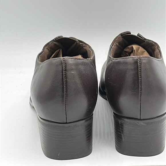 Munro American Two-Tone Brown Leather Shoes Size 8.5 | 1.5” Block Heel Comfort - Picture 3 of 10
